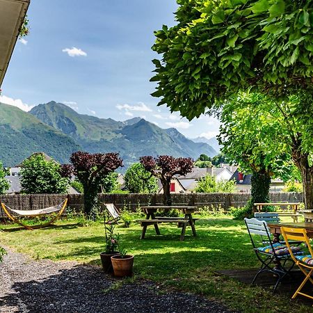 Pyrenees Cycling Lodge Saint-Savin  외부 사진