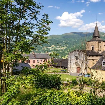 Pyrenees Cycling Lodge Saint-Savin  외부 사진
