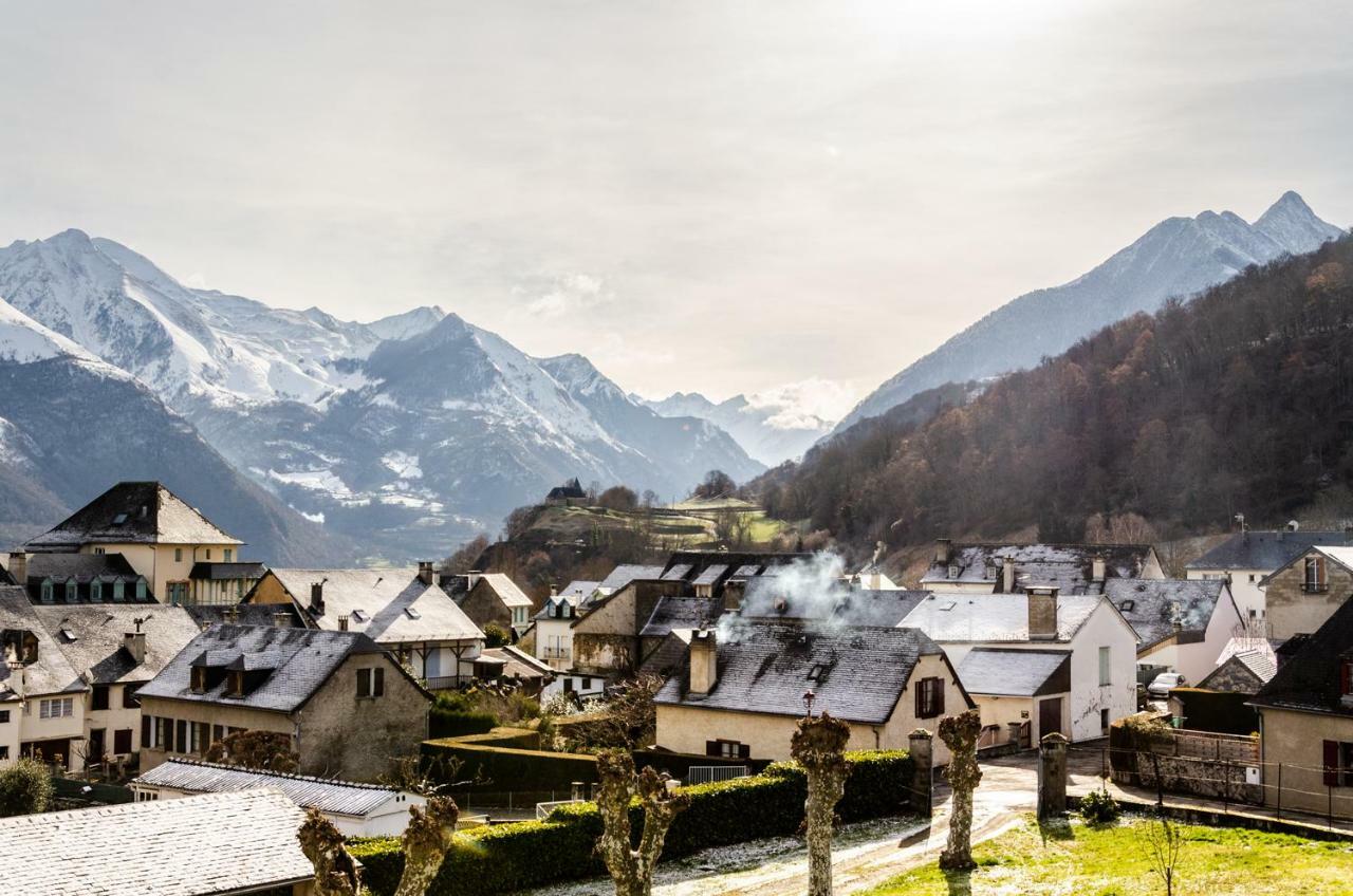 Pyrenees Cycling Lodge Saint-Savin  외부 사진