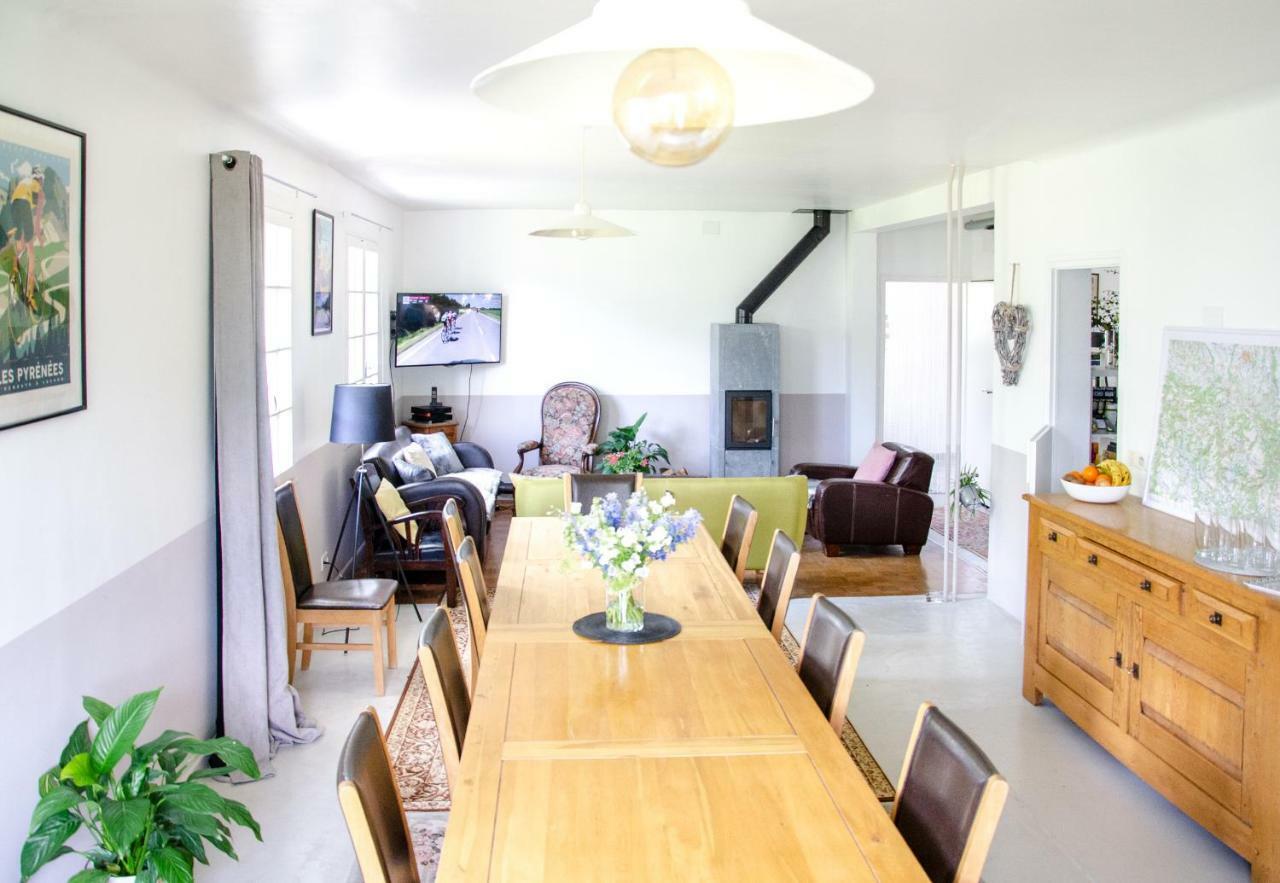 Pyrenees Cycling Lodge Saint-Savin  외부 사진